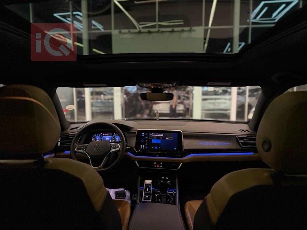 https://cdn.iqcars.io350b0adb-669a-4651-90b1-d7d09008a84f_9.jpg